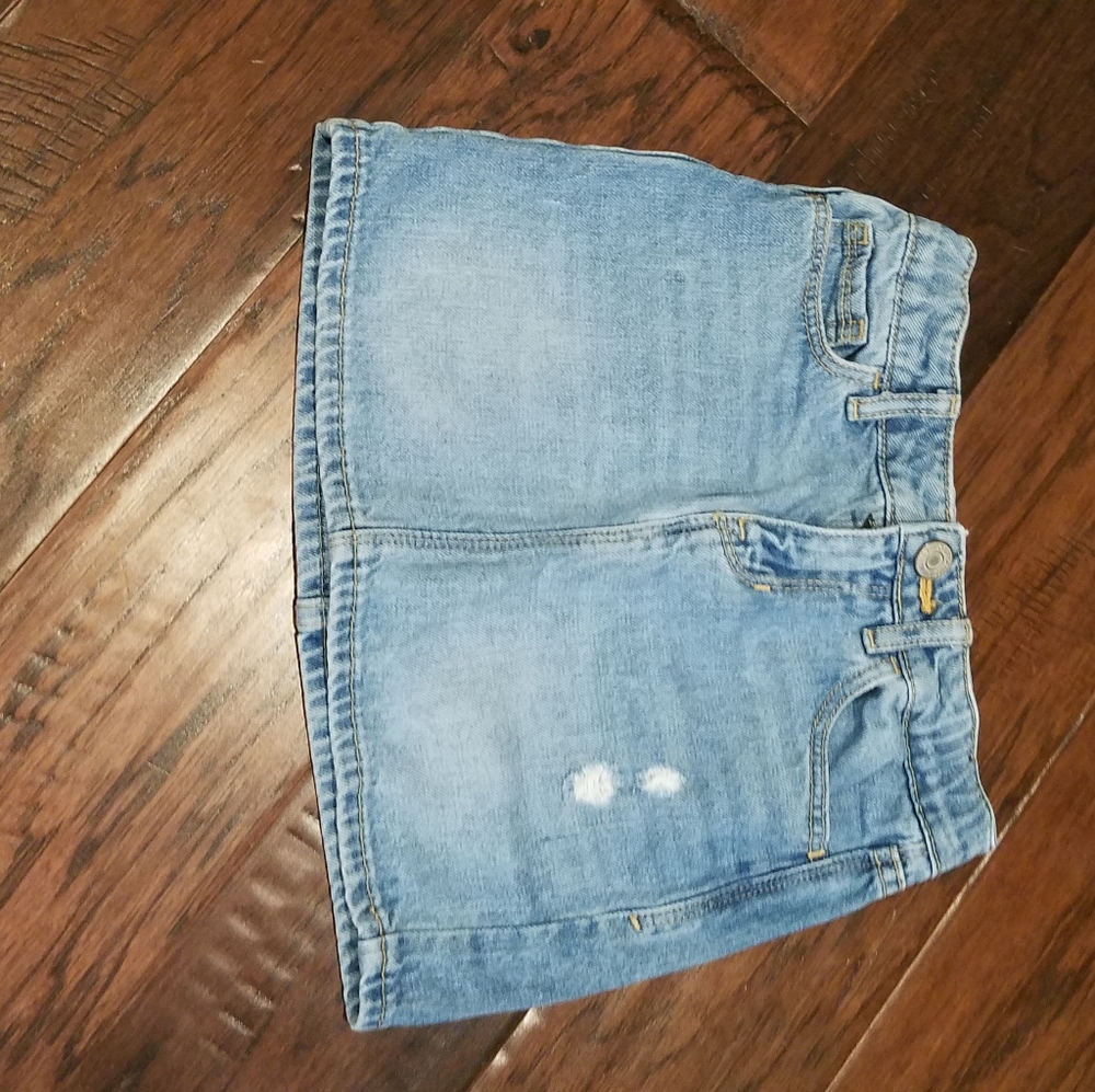 Girls Gap denim skirt